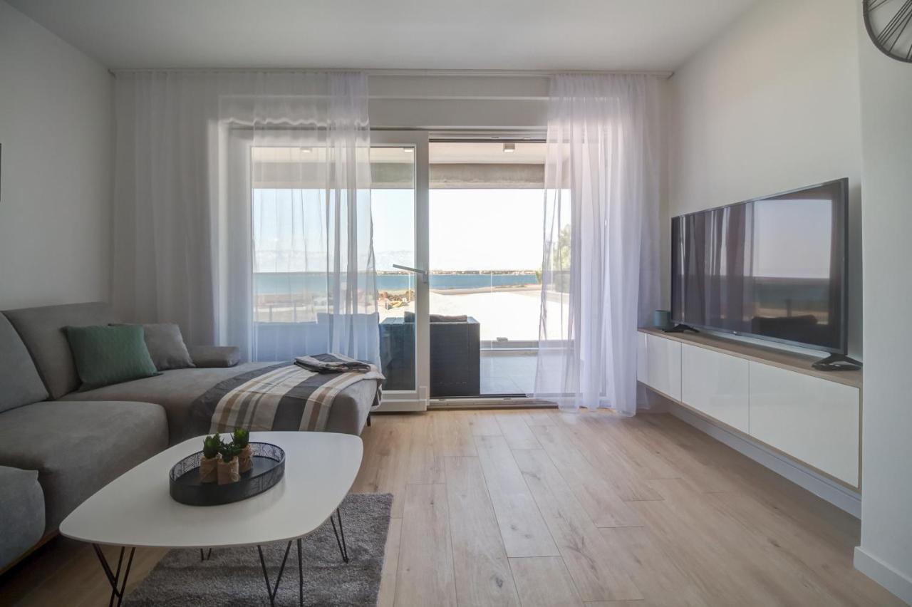 Luxury Beachfront Villa Crystal Aenona - By Ta Leut Agency Nin Buitenkant foto