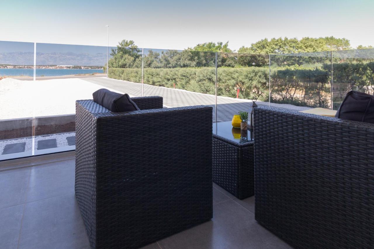 Luxury Beachfront Villa Crystal Aenona - By Ta Leut Agency Nin Buitenkant foto