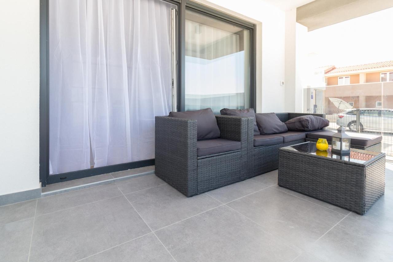 Luxury Beachfront Villa Crystal Aenona - By Ta Leut Agency Nin Buitenkant foto